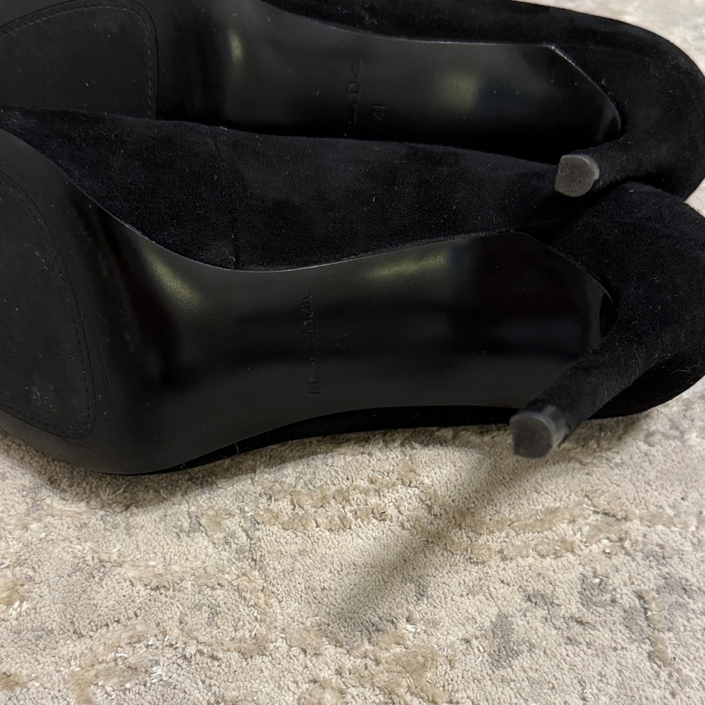 Massimo Dutti Black Suede Pointed-Toe Pumps - Women's - Picture 7 of 12